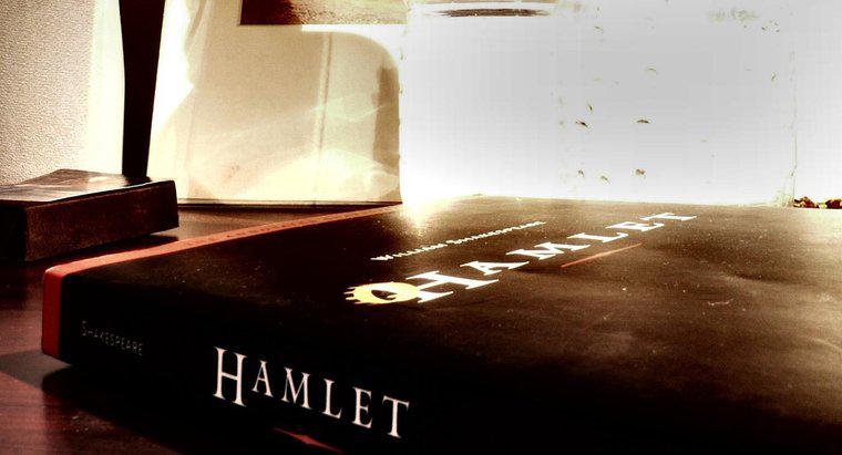 Quels sont les exemples de personnification dans « Hamlet » ?