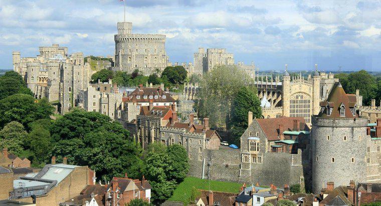 À quelle distance se trouve le château de Windsor de Londres ?
