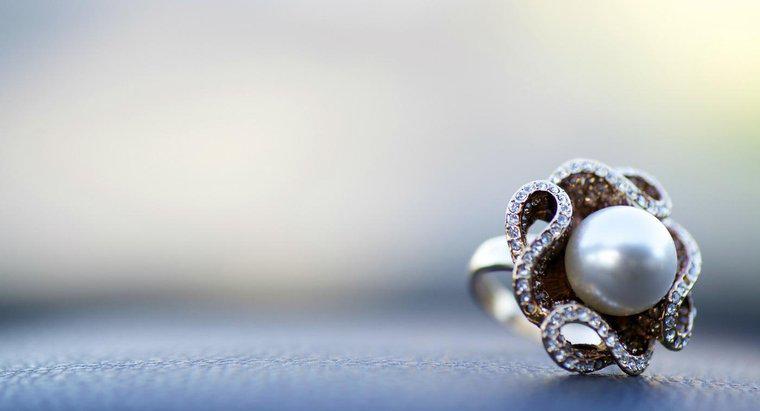 Comment les accents de diamant sont-ils utilisés dans les bijoux ?