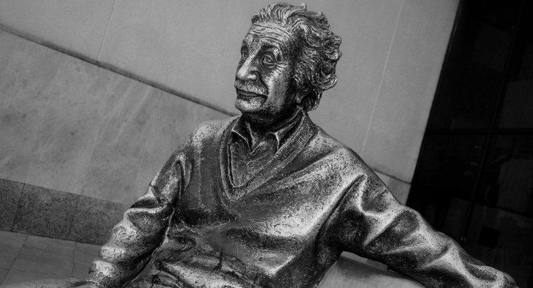 Qu'est-ce qu'Albert Einstein a apporté au monde ?