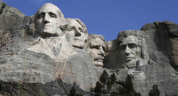 Quelle est la taille des visages sur le mont Rushmore ?