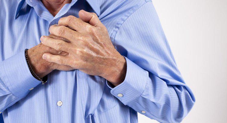 Des douleurs thoraciques et dorsales simultanées indiquent-elles une crise cardiaque ?