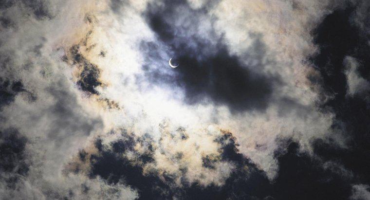 Quelle est la différence entre une éclipse solaire et lunaire ?