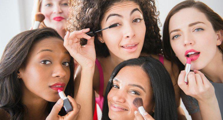 Quelles sont les marques de maquillage recommandées par les dermatologues ?