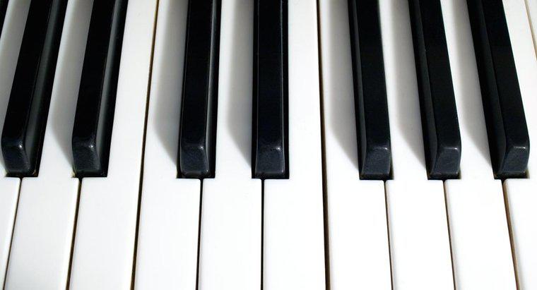 De quoi sont faites les touches de piano ?