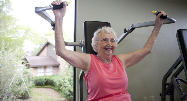 Quelle est la fréquence cardiaque normale pour une femme de 70 ans après un exercice modéré ?