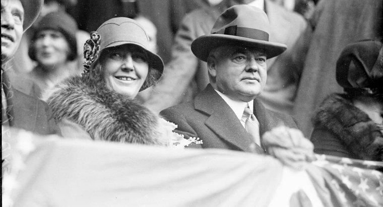 Quelle était l'approche de Hoover face à la Grande Dépression ?