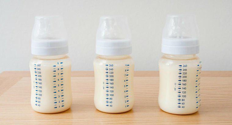 De combien d'onces de lait mon bébé a-t-il besoin ?
