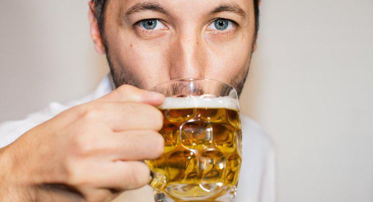 Pourquoi devriez-vous arrêter de boire de l'alcool sept jours avant la chirurgie ?