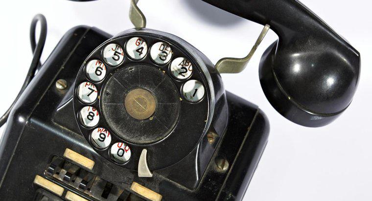 Quel impact l'invention du téléphone a-t-elle eu sur la société ?