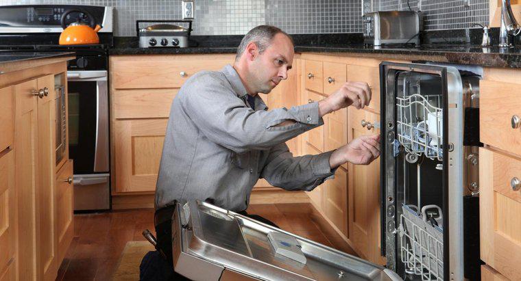 Comment dépanner un lave-vaisselle KitchenAid qui ne s'allume pas ?