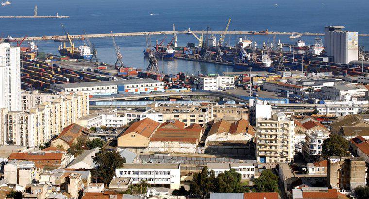 Qu'est-ce qu'une liste des ports algériens ?