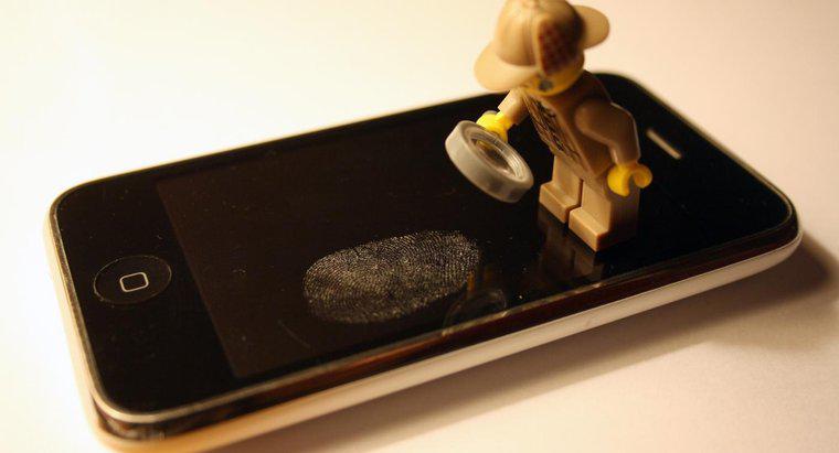 Combien de temps les empreintes digitales restent-elles sur les objets ?