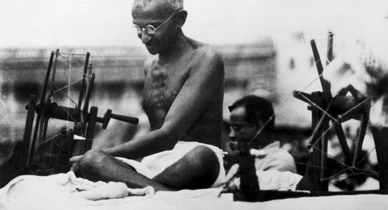Qu'a fait Gandhi en Afrique du Sud ?