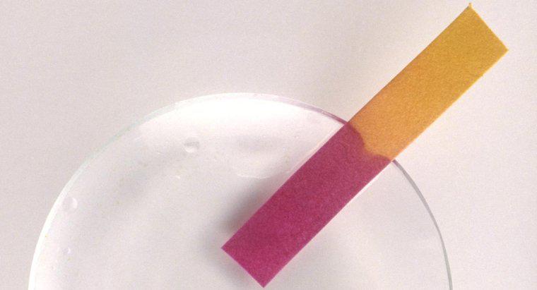 De quelle couleur le papier tournesol devient-il à l'acide ?