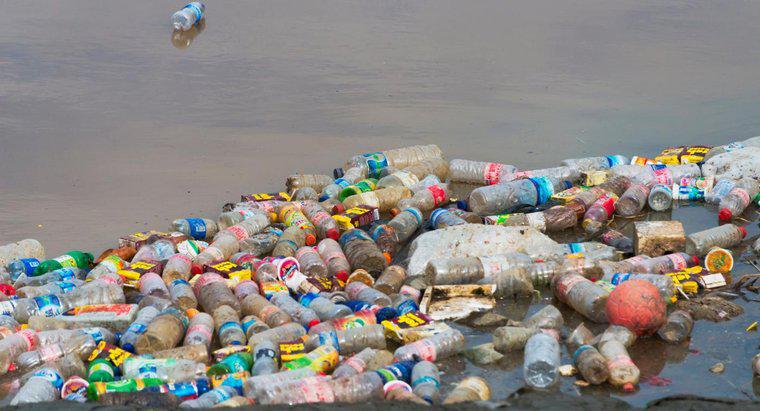 Quels sont les avantages du recyclage des bouteilles en plastique ?