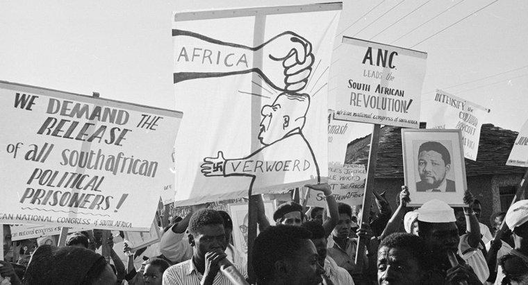 Comment l'apartheid a-t-il affecté les Sud-Africains noirs ?