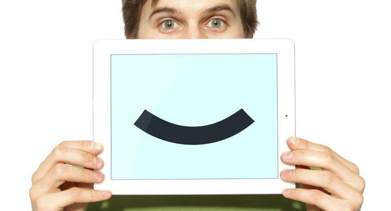 Comment faire des smileys ou des images avec un clavier ?