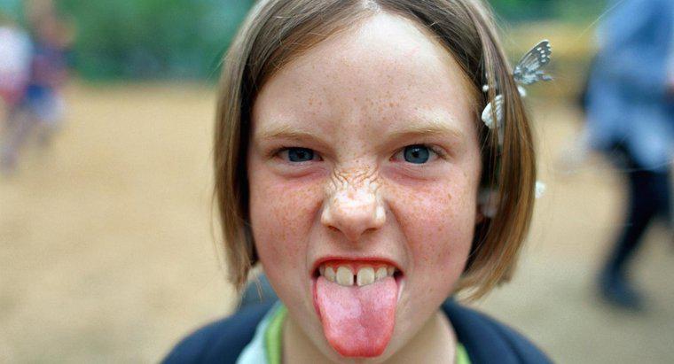 Quelles maladies causent une langue blanche?