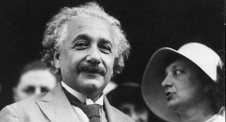 Quels sont les faits clés d'Albert Einstein pour les enfants ?