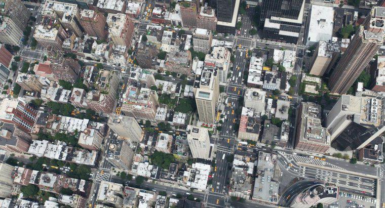 Est-il possible d'afficher des cartes de Street View par satellite en direct en ligne ?