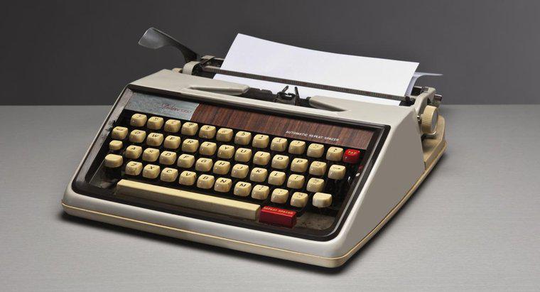 Qui a inventé la machine à écrire ?