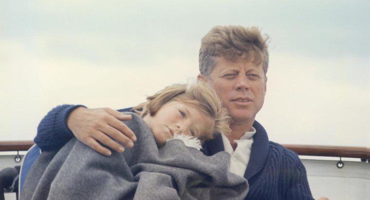 Pourquoi John F. Kennedy est-il célèbre ?
