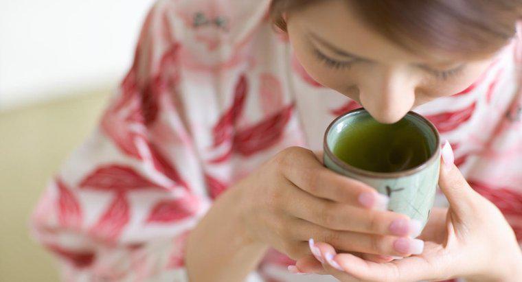 Le thé vert contient-il de la caféine ?
