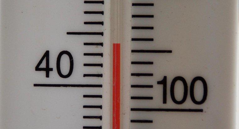 Comment la température corporelle en degrés Celsius est-elle convertie en degrés Fahrenheit ?