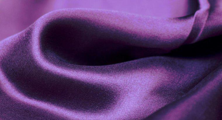 Quelles couleurs lorsqu'elles sont mélangées ensemble font du violet ?