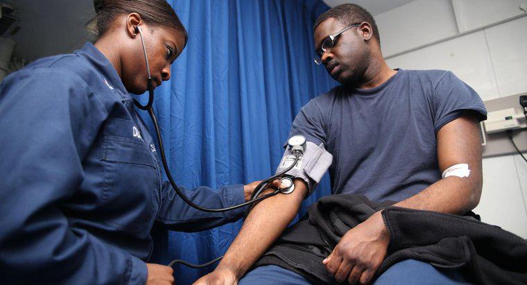 L'hypertension artérielle peut-elle vous faire avoir des frissons et vous faire froid ?
