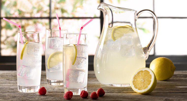 Quelle est la différence entre la limonade rose et la limonade ordinaire ?