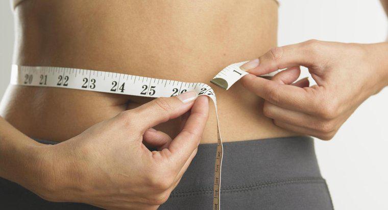 Comment les femmes peuvent-elles déterminer leur poids santé en fonction de la taille et de l'âge ?