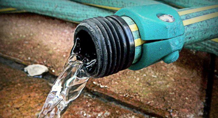 Quelle quantité d'eau sort d'un tuyau d'arrosage ?
