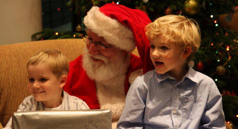 Pouvez-vous personnaliser la belle liste du père Noël avec le nom de votre enfant ?