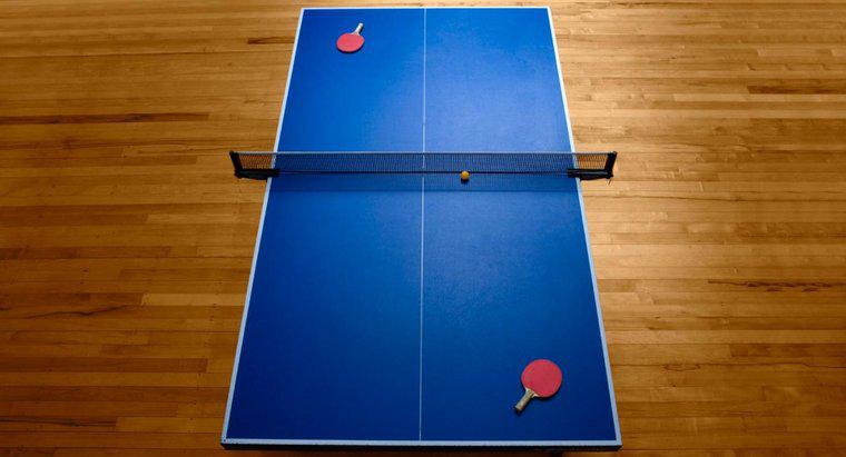 Quelles sont les dimensions d'une table de ping-pong ?