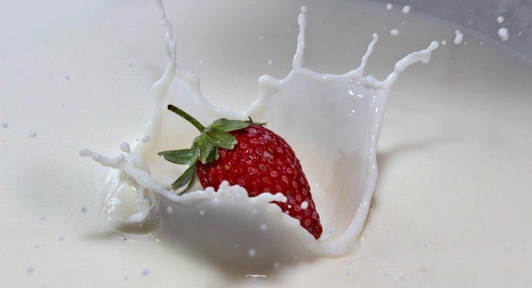 Pouvez-vous utiliser moitié-moitié à la place du lait dans une recette ?