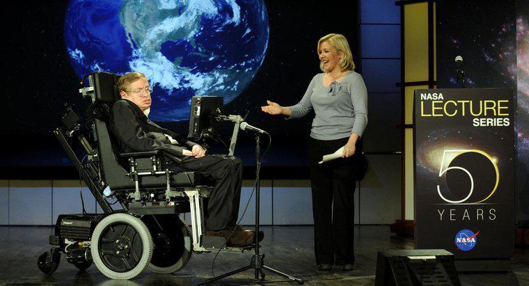 Quelles sont les inventions de Stephen Hawking ?