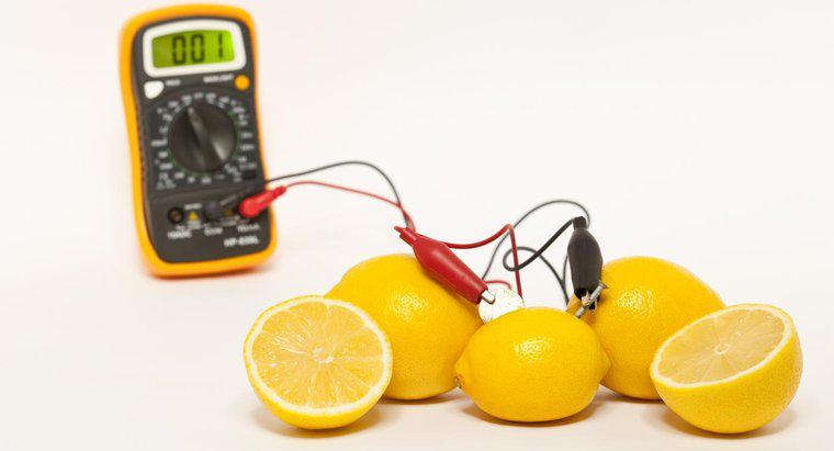 Le jus de citron conduit-il l'électricité ?