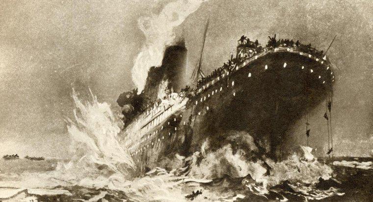 Où était la destination du Titanic ?