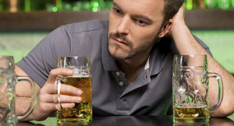 Quel est le traitement de la démence alcoolique ?
